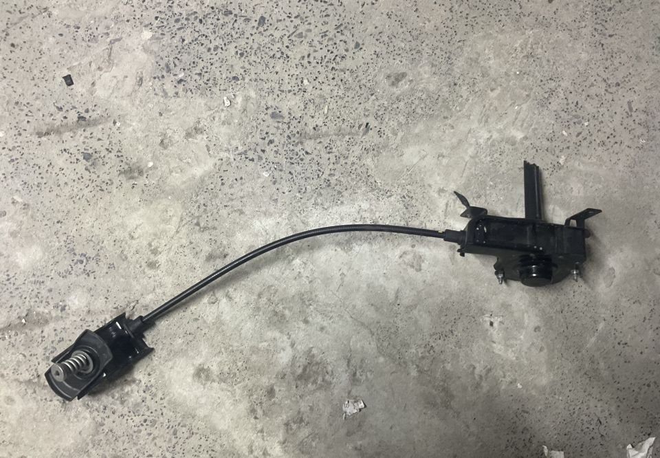 A6394000339 MERCEDES VİTO VİANO STEPNE SUSTURUCU ÇIKMA ORJİNAL