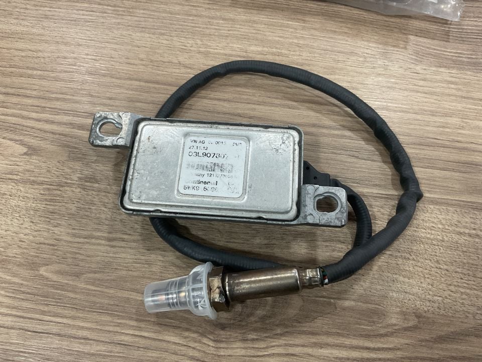 03L907807 5WK9 VW CRAFTER NOX SENSÖRÜ ÇIKMA ORJİNAL