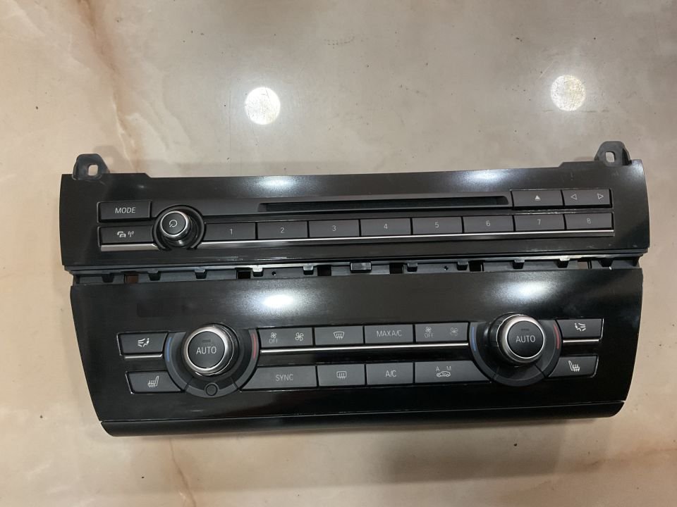 6819126 BMW F10 F11 KLİMA KONTROL PANELİ ÇIKMA ORJİNAL