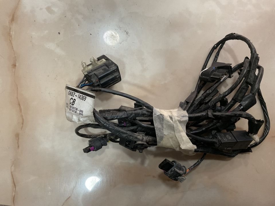 GK6214369 LAND ROVER L494 ÖN PARK SENSÖR TESİSATI ÇIKMA ORJİNAL
