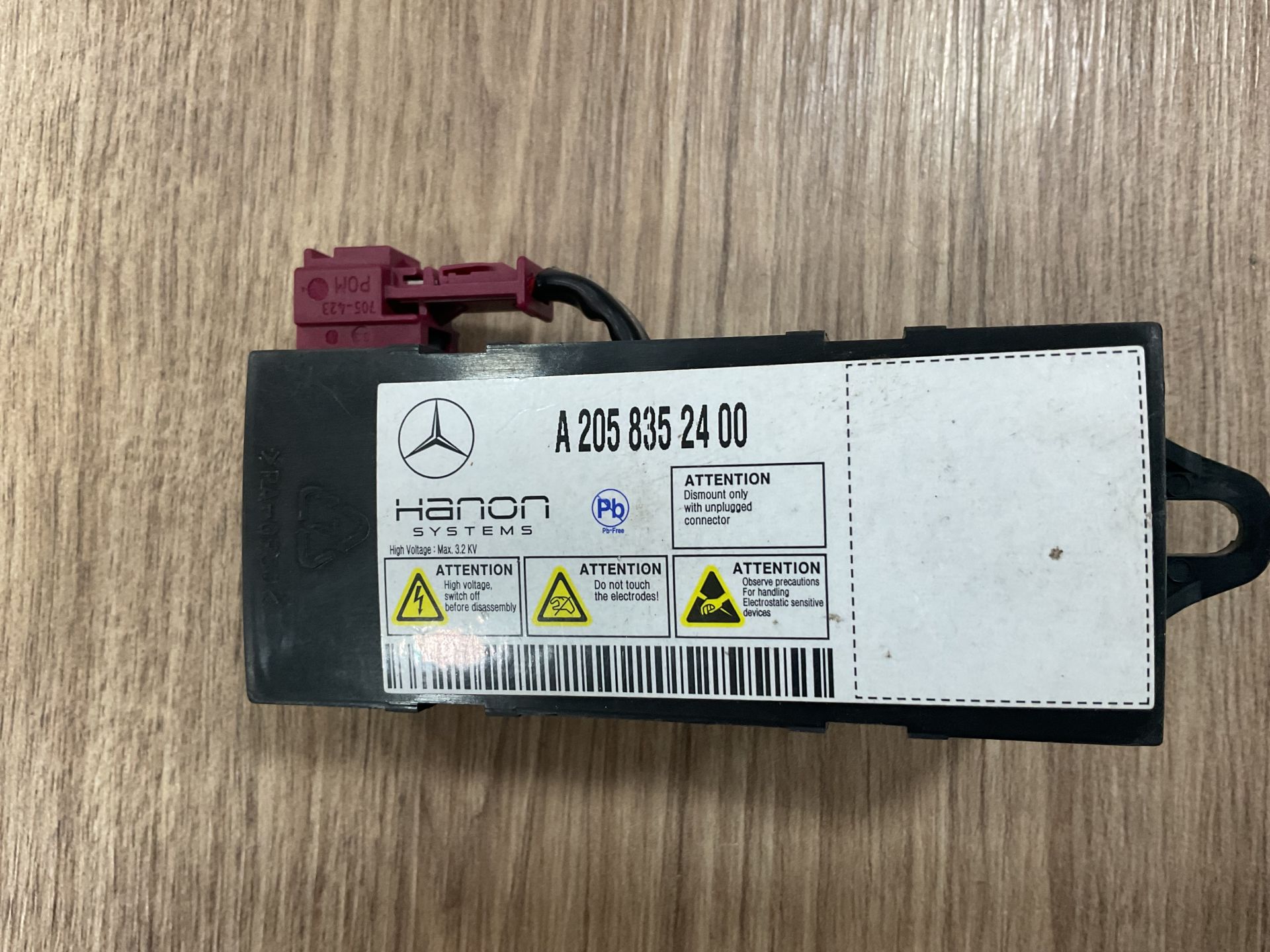 A2058352400 MERCEDES W205 RHD PARFÜM MODÜLÜ ÇIKMA ORJİNAL
