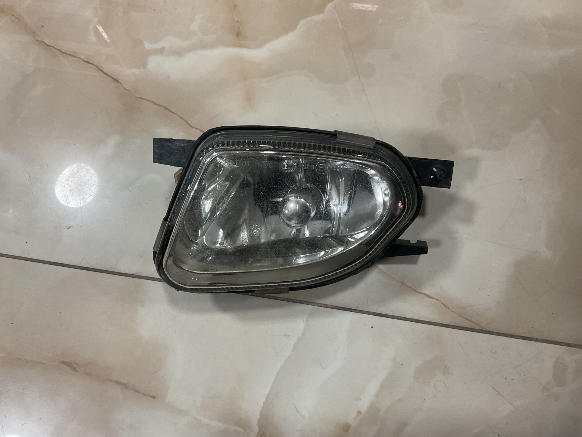 A2118200556 MERCEDES W211 E180 E200 SOL SİS FARI ÇIKMA ORJİNAL