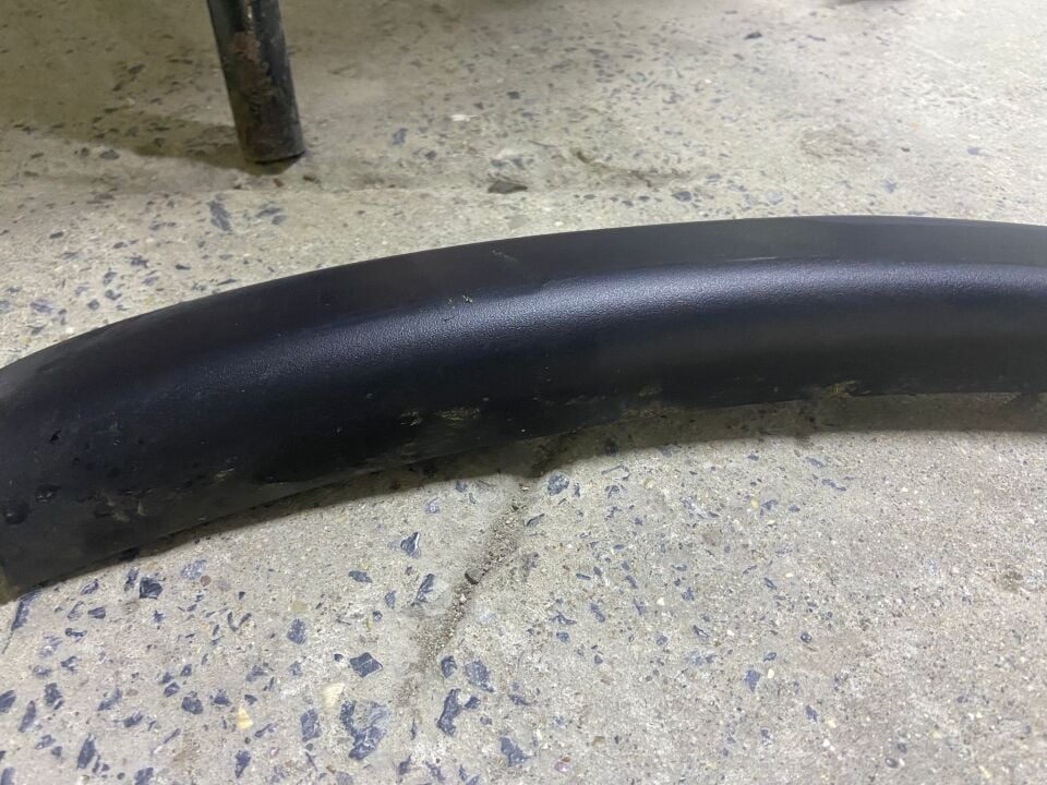 1658694-00-A TESLA MODEL Y SAĞ ARKA DODİK ÇIKMA ORJİNAL