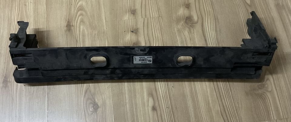 7804618 BMW F10 ÜST RADYATÖR KAPAĞI  ÇIKMA ORJİNAL