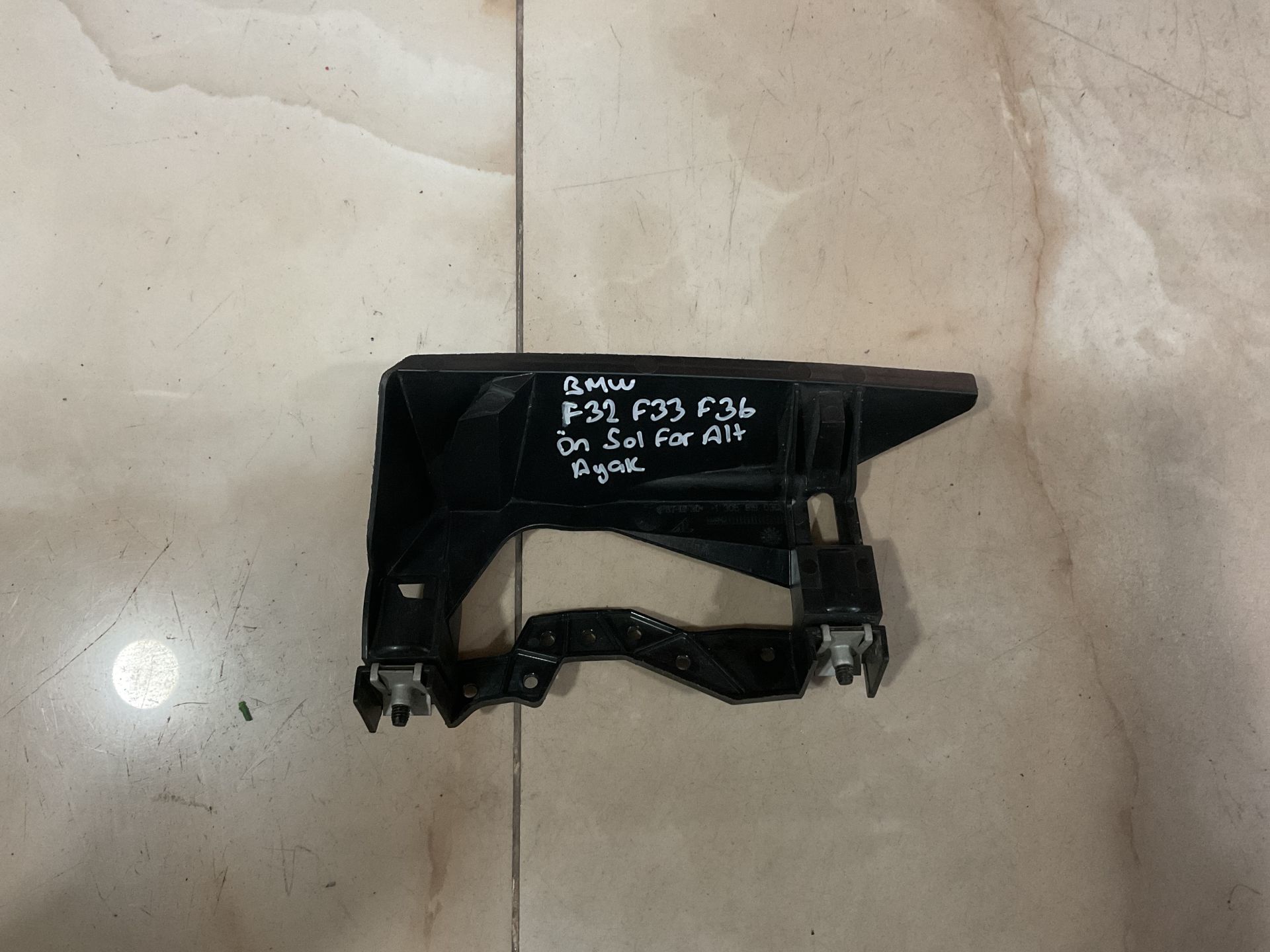 1305819030 BMW F32 F33 SOL FAR ALT AYAĞI ÇIKMA ORJİNAL