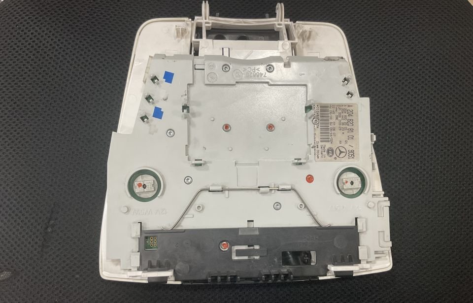 A2048208101 MERCEDES W204 TAVAN LAMBASI SUNROOF AÇMA DÜĞMESİ ÇIKMA ORJİNAL