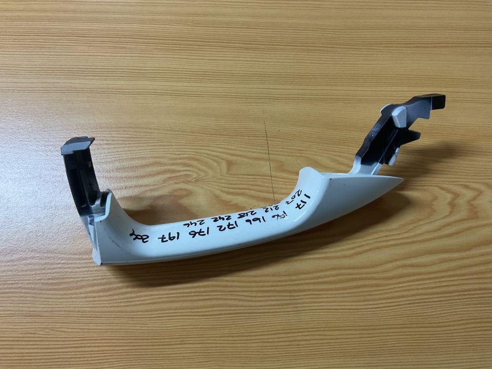 A2047600170 MERCEDES  W204 W117 W172 W197 W207 W212 W242 ÖN SOL KAPI KOLU ÇIKMA ORJİNAL