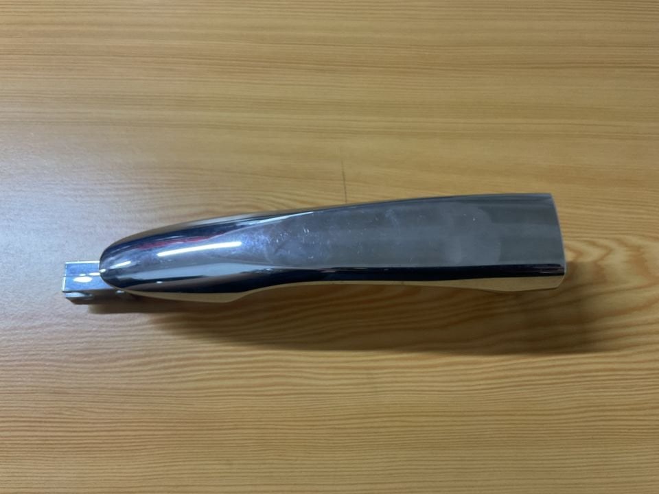 A4707200400 MERCEDES W470 ÖN SAĞ KAPI KOLU ÇIKMA ORJİNAL