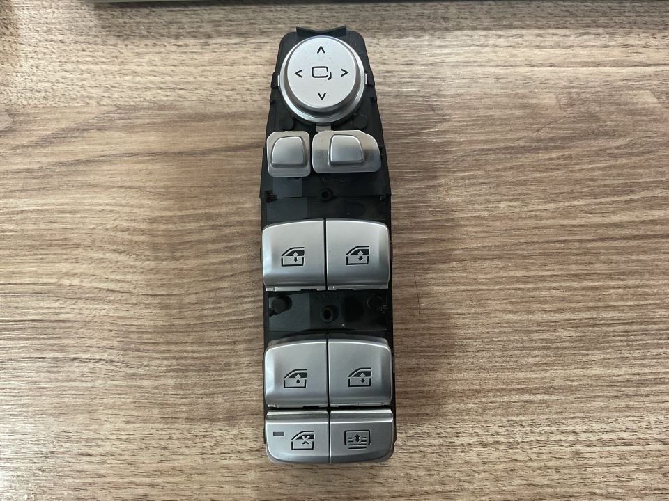 61319382503 9382503 BMW G11 G12 SOL CAM AÇMA KUMANDASI ÇIKMA ORJİNAL