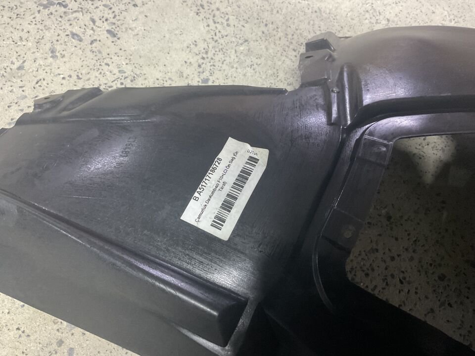 51717186728 7186728 BMW F10 LCİ SAĞ ÖNÜN ÖNÜ DAVLUMBAZ SIFIR Y.S