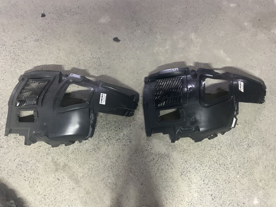51717186728 7186728 BMW F10 LCİ SAĞ ÖNÜN ÖNÜ DAVLUMBAZ SIFIR Y.S