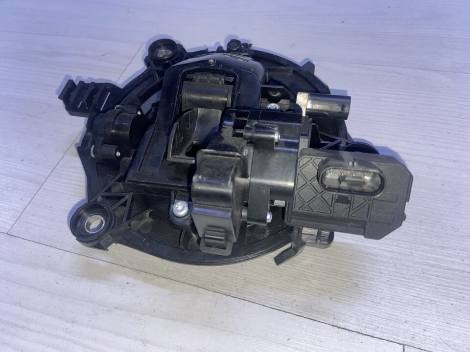 A0997504500 A0998108500 MERCEDES W118 W167 W236 W238 W254 W257 W294 W295 W296 W297 BAGAJ AÇMA MOTORU ÇIKMA ORJİNAL