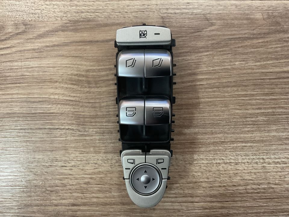 A4479054203 MERCEDES VITO W447 W448 CAM DÜĞMESİ ÇIKMA ORJİNAL