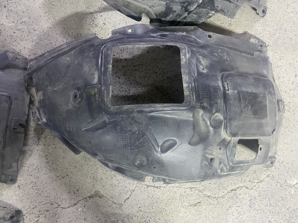 51717260725 7260725 BMW F30 LCİ SOL ÖNÜN ÖNÜ DAVLUMBAZ ÇIKMA ORJİNAL