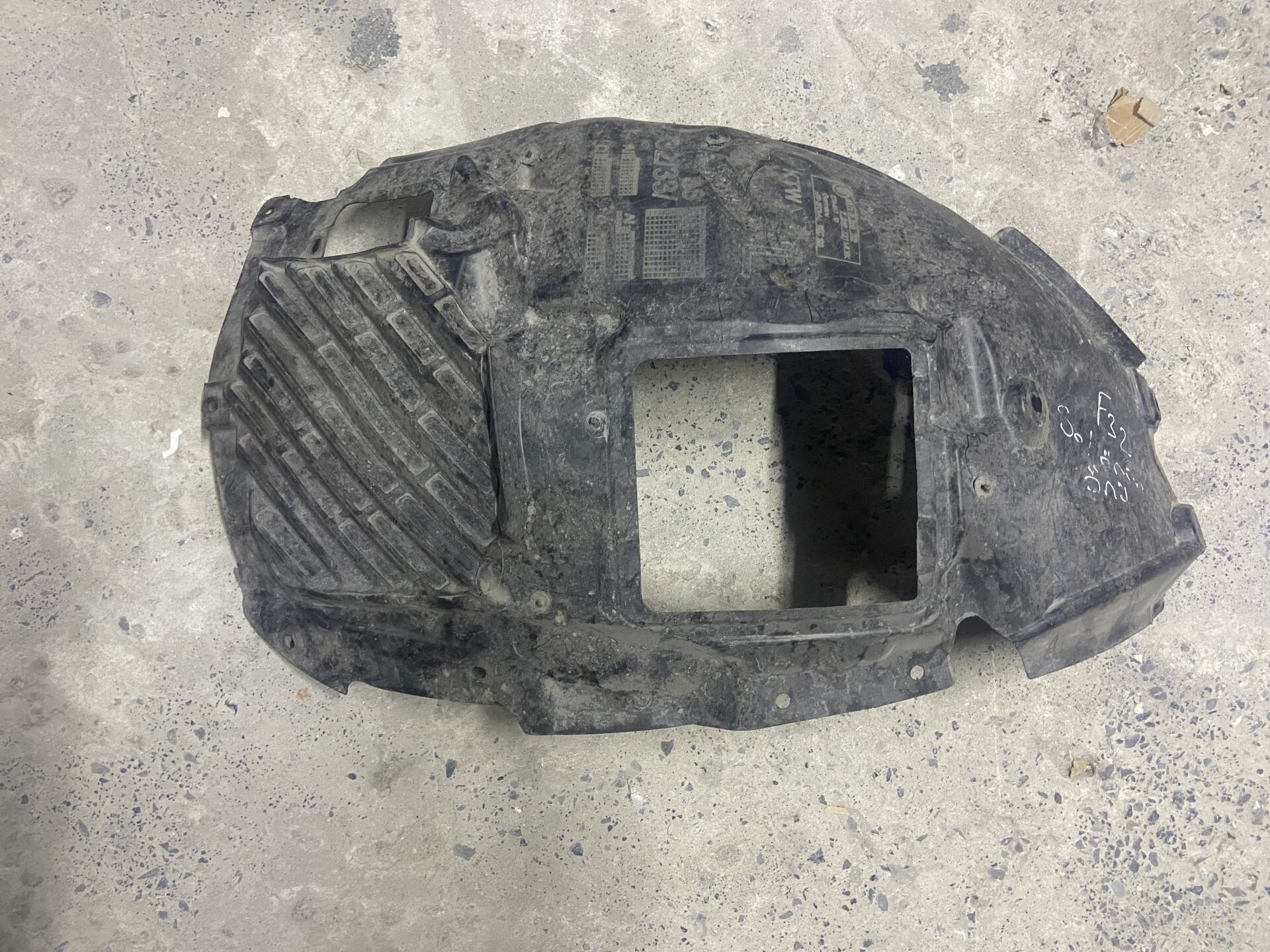 51717260729 7260729 BMW F32 F36 LCİ SOL ÖNÜN ÖNÜ DAVLUMBAZ ÇIKMA ORJİNAL