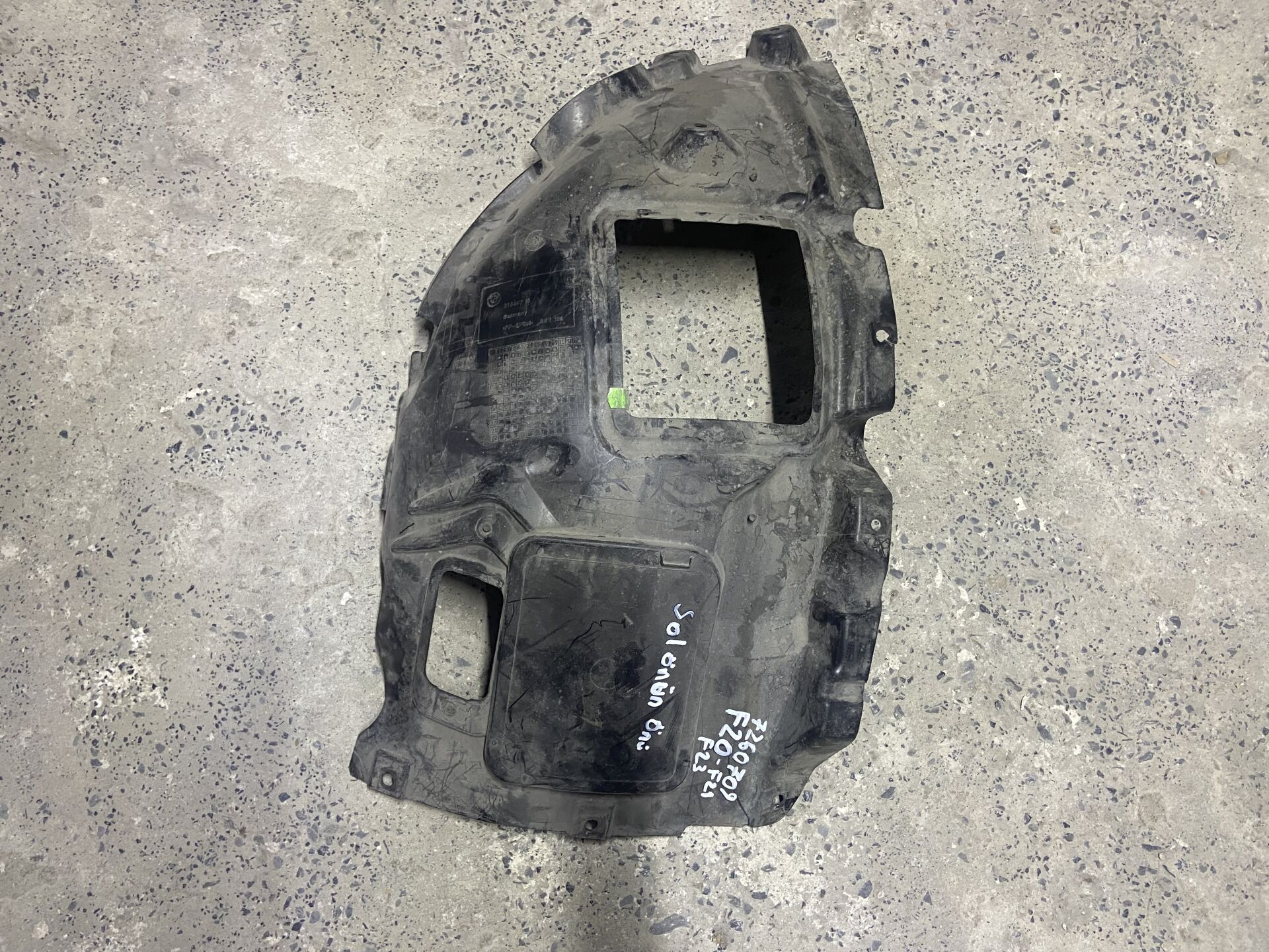 7260709 BMW F20 F21 F23 SOL ÖNÜN ÖNÜ DAVLUMBAZ ÇIKMA ORJİNAL