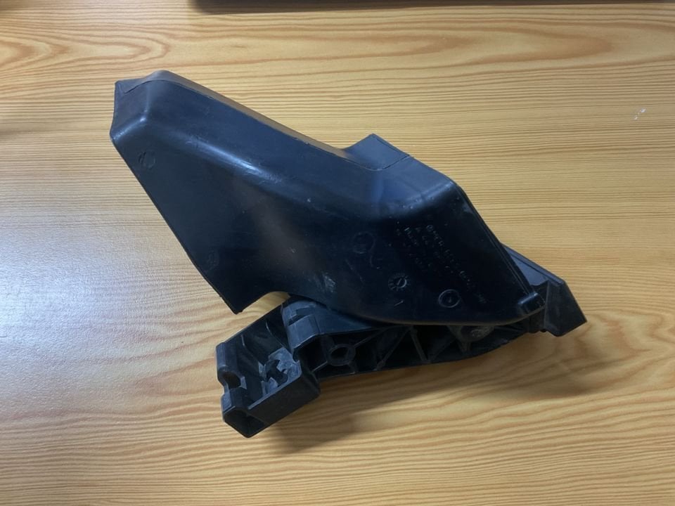 A4478800724 MERCEDES W447 ÖN SAĞ TAMPON BAGLANTI KÖPRÜSÜ ÇIKMA ORJİNAL