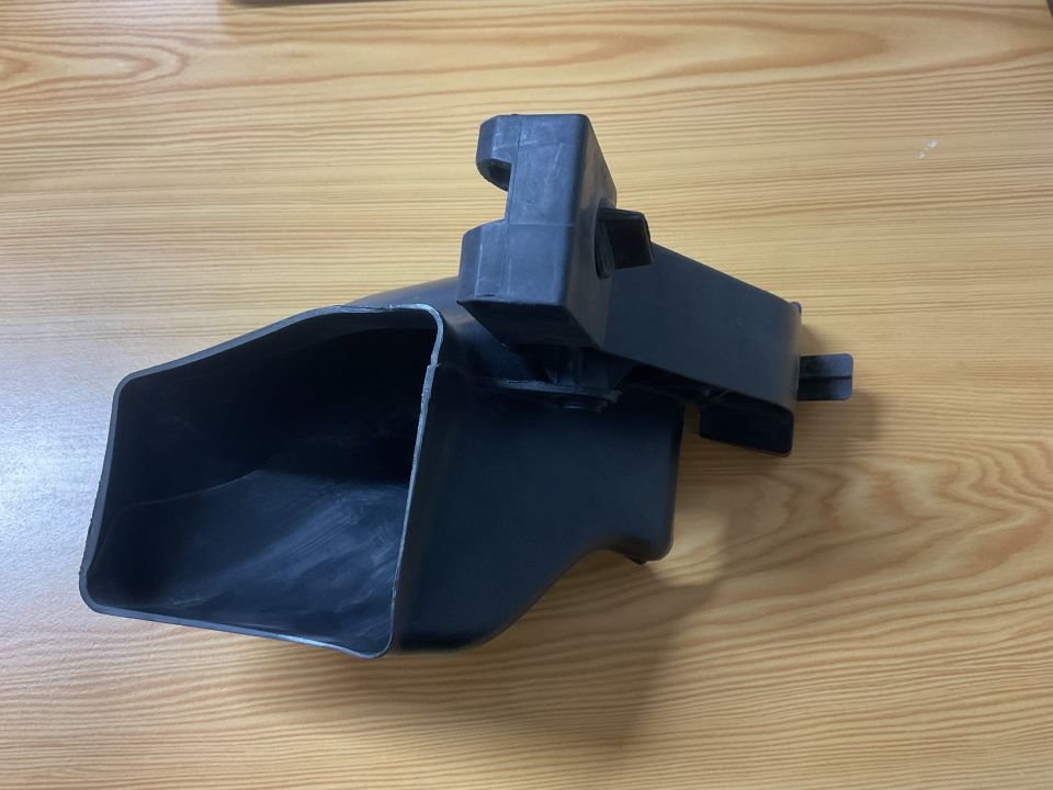 A4478800724 MERCEDES W447 ÖN SAĞ TAMPON BAGLANTI KÖPRÜSÜ ÇIKMA ORJİNAL