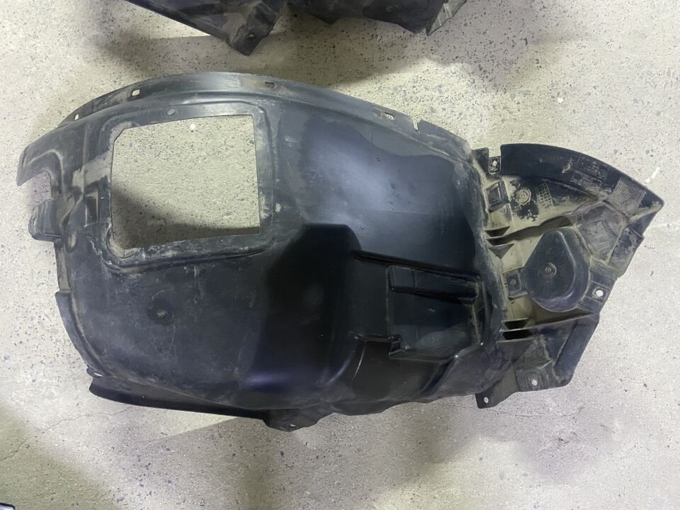 51717290159 7290159 BMW E84 SOL ÖNÜN ÖNÜ DAVLUMBAZ ÇIKMA ORJİNAL