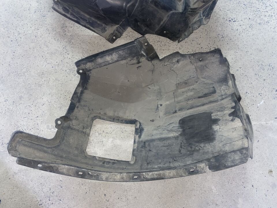 51717290159 7290159 BMW E84 SOL ÖNÜN ÖNÜ DAVLUMBAZ ÇIKMA ORJİNAL