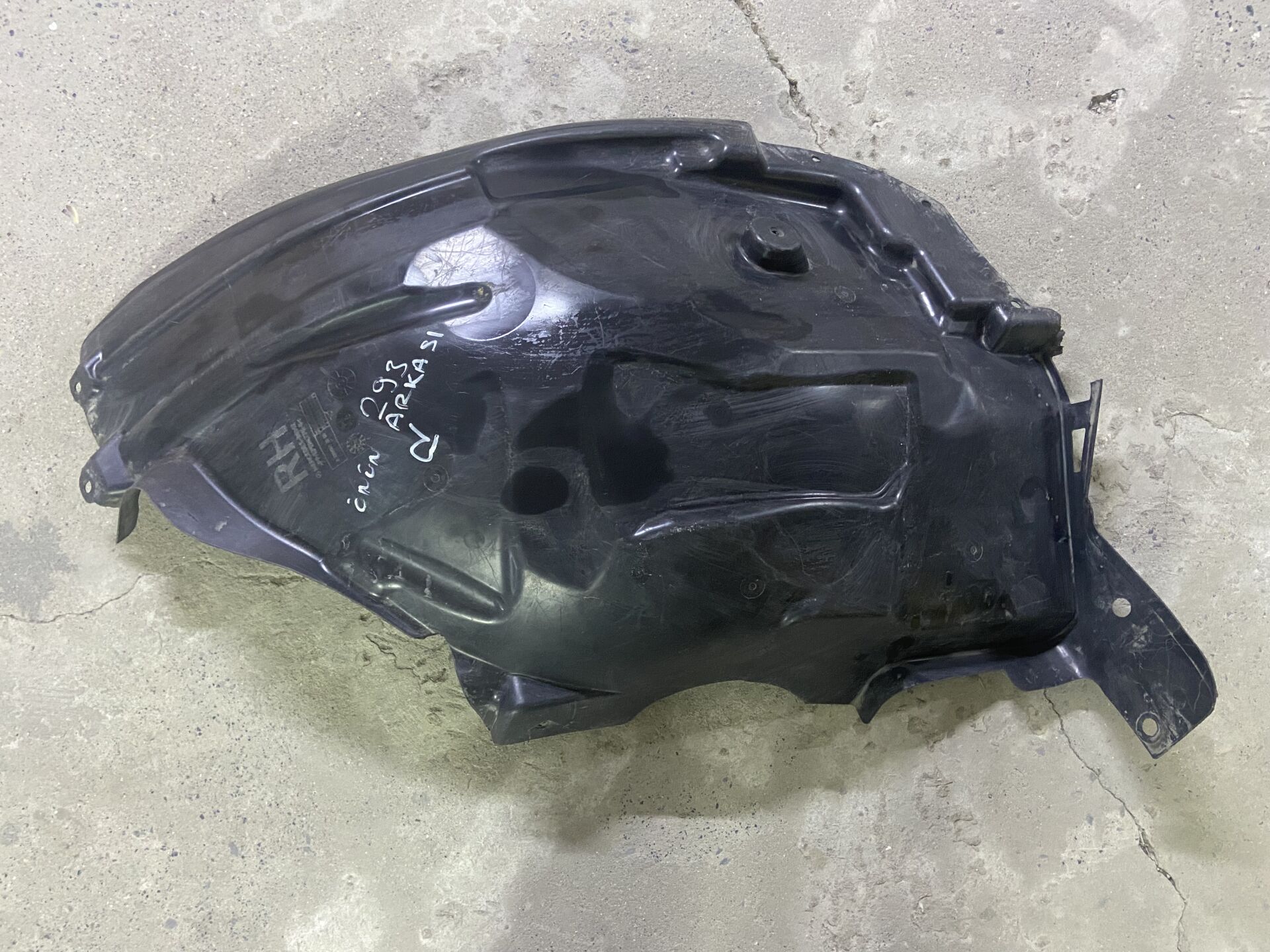 A2936912000 MERCEDES W293 EQC SAĞ ÖNÜN ARKASI DAVLUMBAZ ÇIKMA ORJİNAL