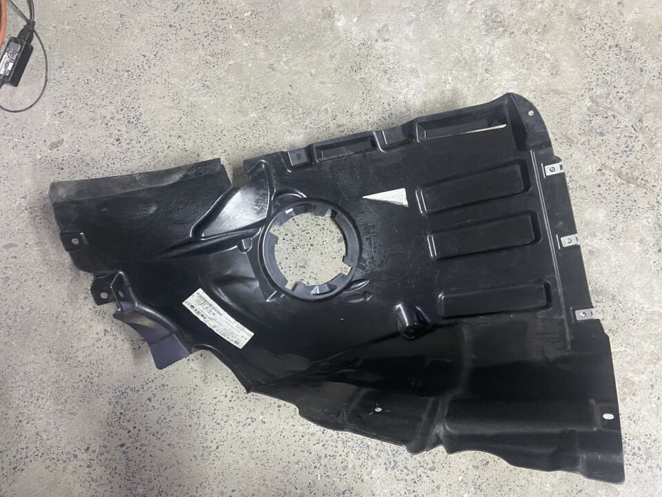 A1186908200 MERCEDES W118 SAĞ ÖNÜN ÖNÜ DAVLUMBAZ SIFIR ORJİNAL