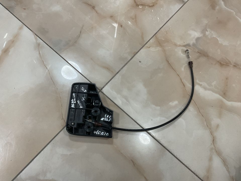 52207151369 7151369 BMW E92 E87 SOL ARKA KOLTUK AÇMA KOLU ÇIKMA ORJİNAL