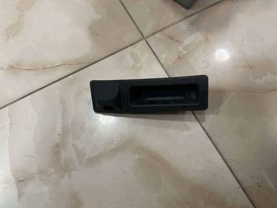 51247463163 7463163 51247345700 7345700 BMW F52 F22 F45 F30 F34 F32 F36 F48 F49 F25 F26 F15 F16 BAGAJ AÇMA KOLU ORJİNAL ÇIKMA