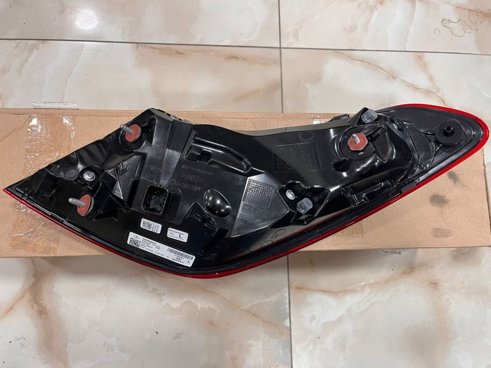 A2069069900 MERCEDES  W206 206 C180 C200 SOL ARKA STOP ÇIKMA ORJİNAL