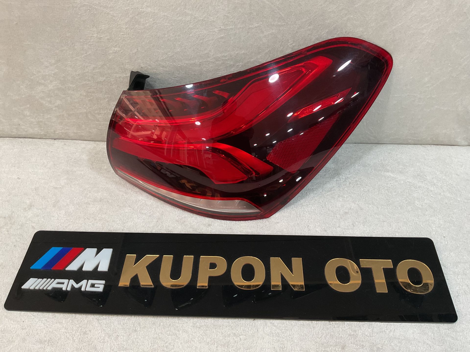 A1779067000 MERCEDES A180 A200 W177 177 SEDAN SAĞ ARKA STOP ÇIKMA ORJİNAL