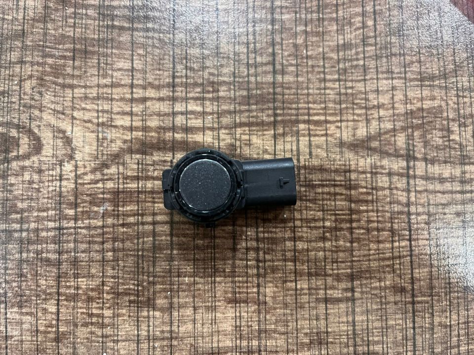 66209827060 9827060 G30 F40 LCİ PARK SENSÖRÜ ÇIKMA ORJİNAL