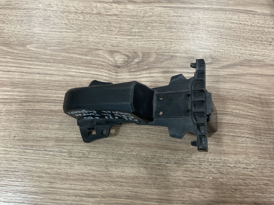 51117301713 7301713 BMW F32 F33 ÖN TAMPON DESTEK BAĞLANTI BRAKETİ ÇIKMA ORJİNAL