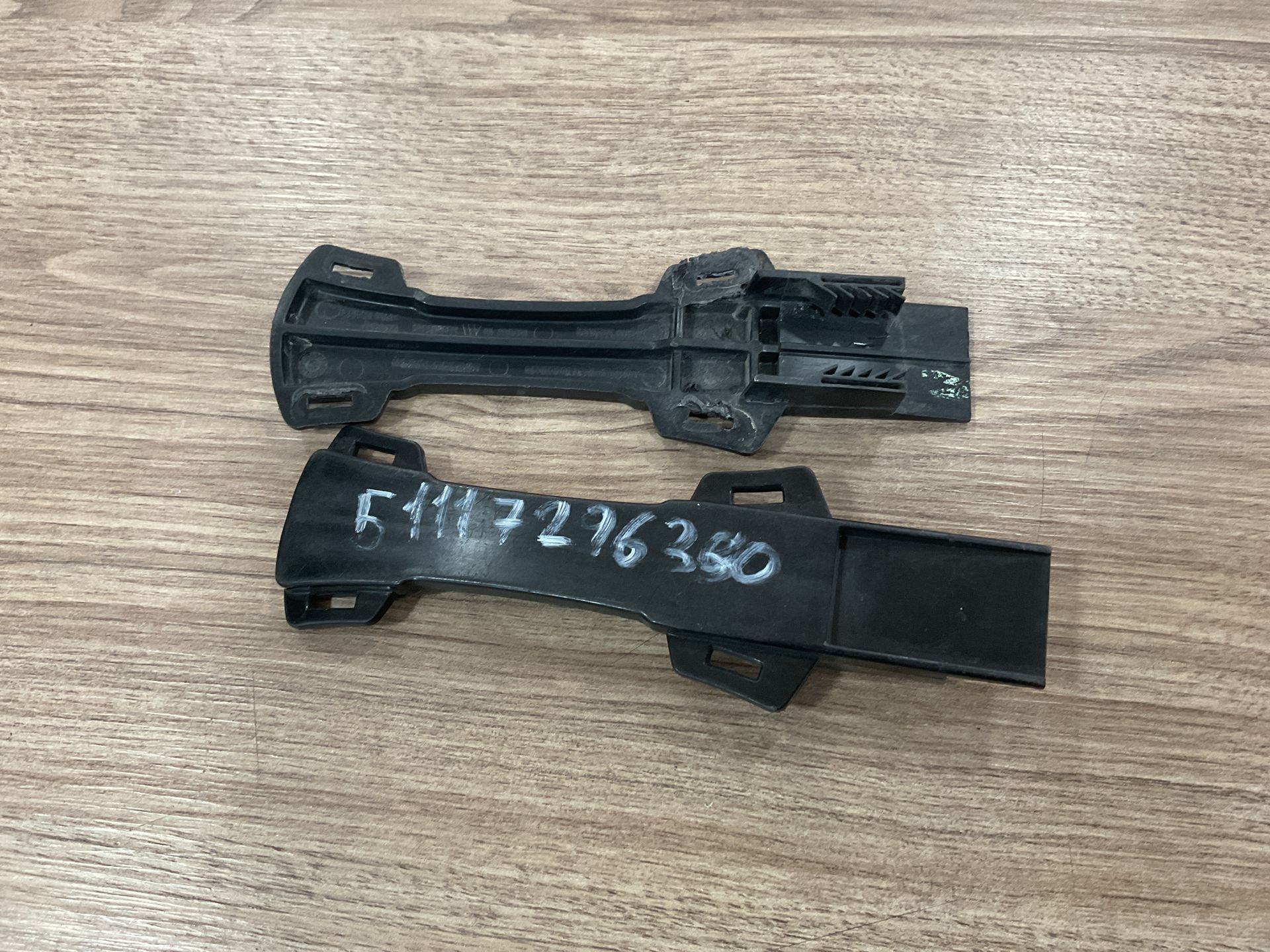 51117296330 7296330 BMW F20 F21 PANJUR ORTA BRAKETİ ÇIKMA ORJİNAL