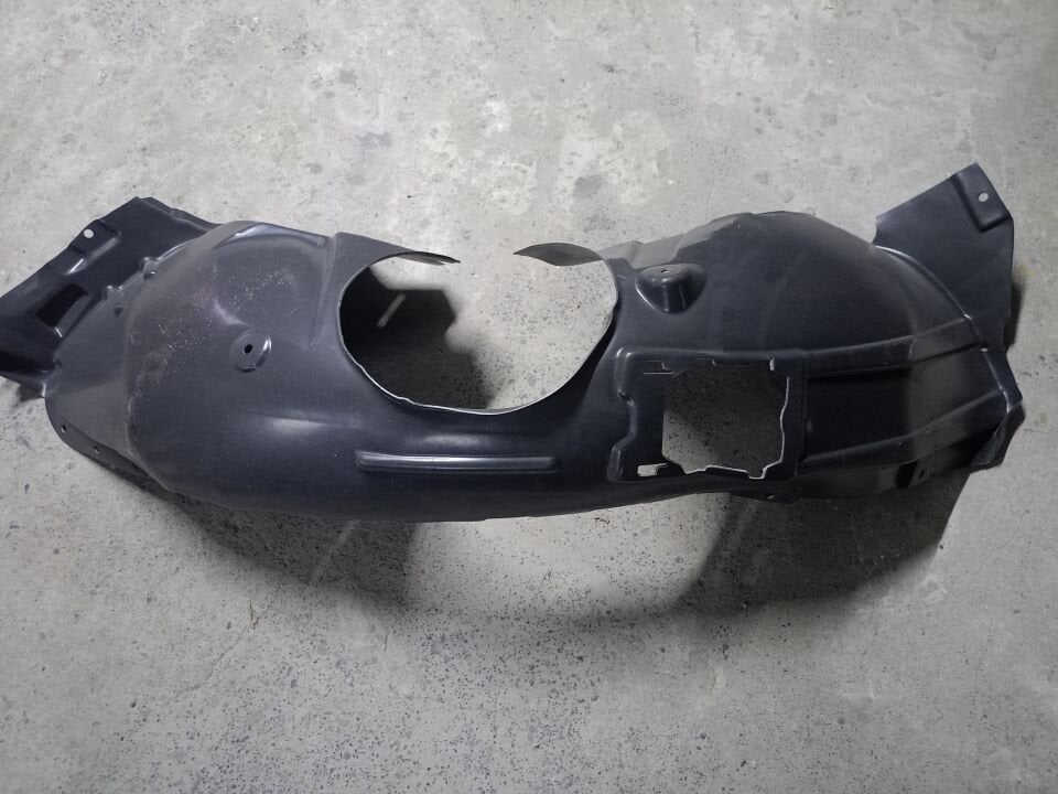 51719633354 9633354 BMW İX SAĞ ARKA DAVLUMBAZ ÇIKMA ORJ
