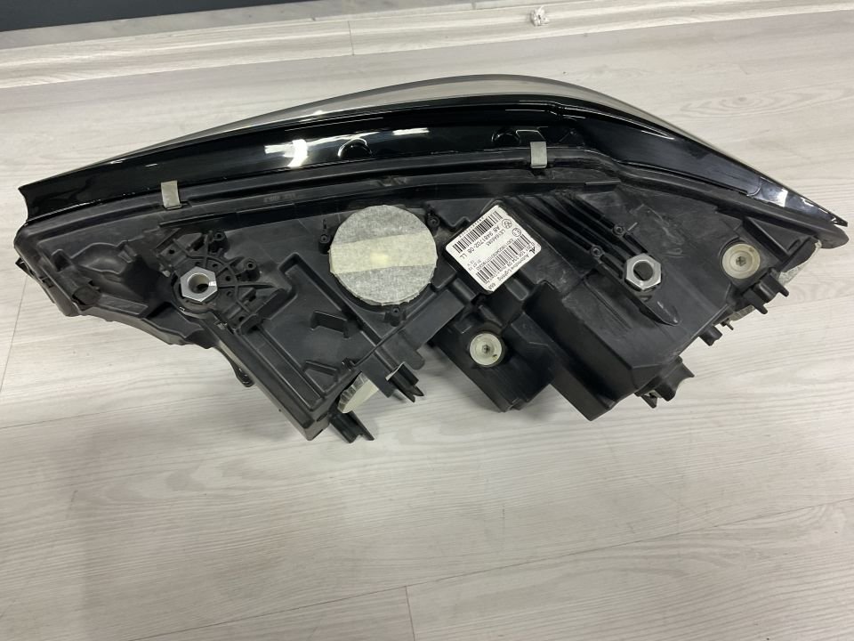 63118496150 9481702 BMW G30 SAĞ ÖN LED FAR ÇIKMA ORJİNAL(CAM DEĞİŞMİŞ KASA TAMİRLİ SU ALMAYA KARŞI GARANTİLİ)