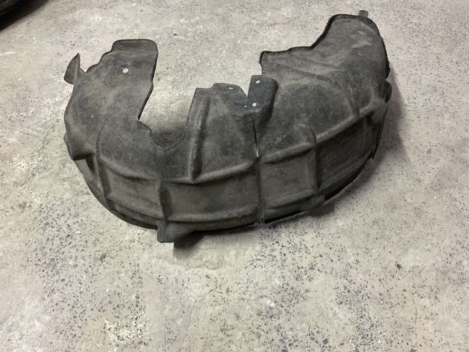 51487346042 7346042 BMW F48 F49 SAĞ ARKA DAVULMBAZ ÇIKMA ORJİNAL