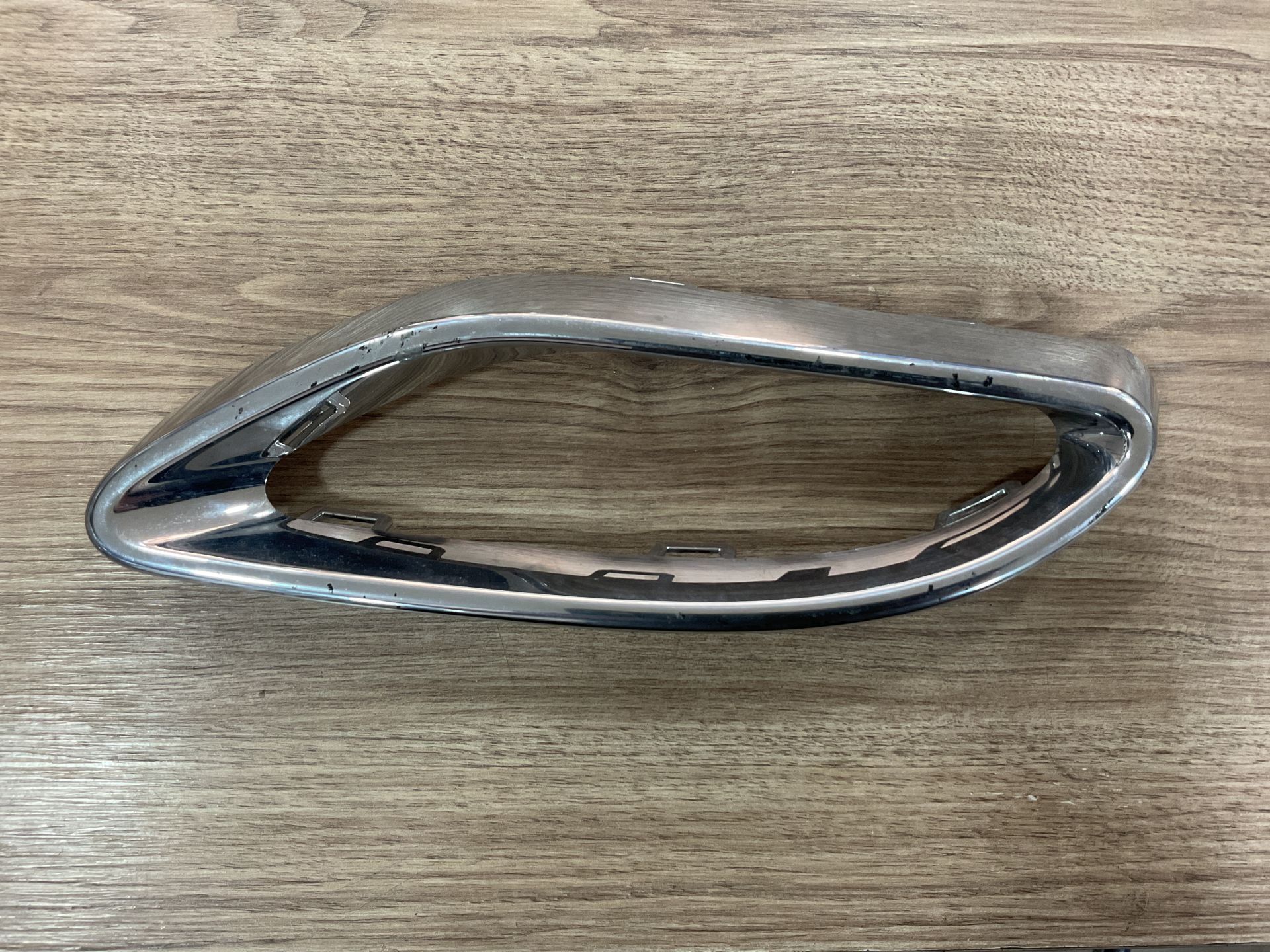 A2058852221 MERCEDES W205 C AMG SOL ARKA EGZOZ UCU NİKELAJI ÇIKMA ORJİNAL
