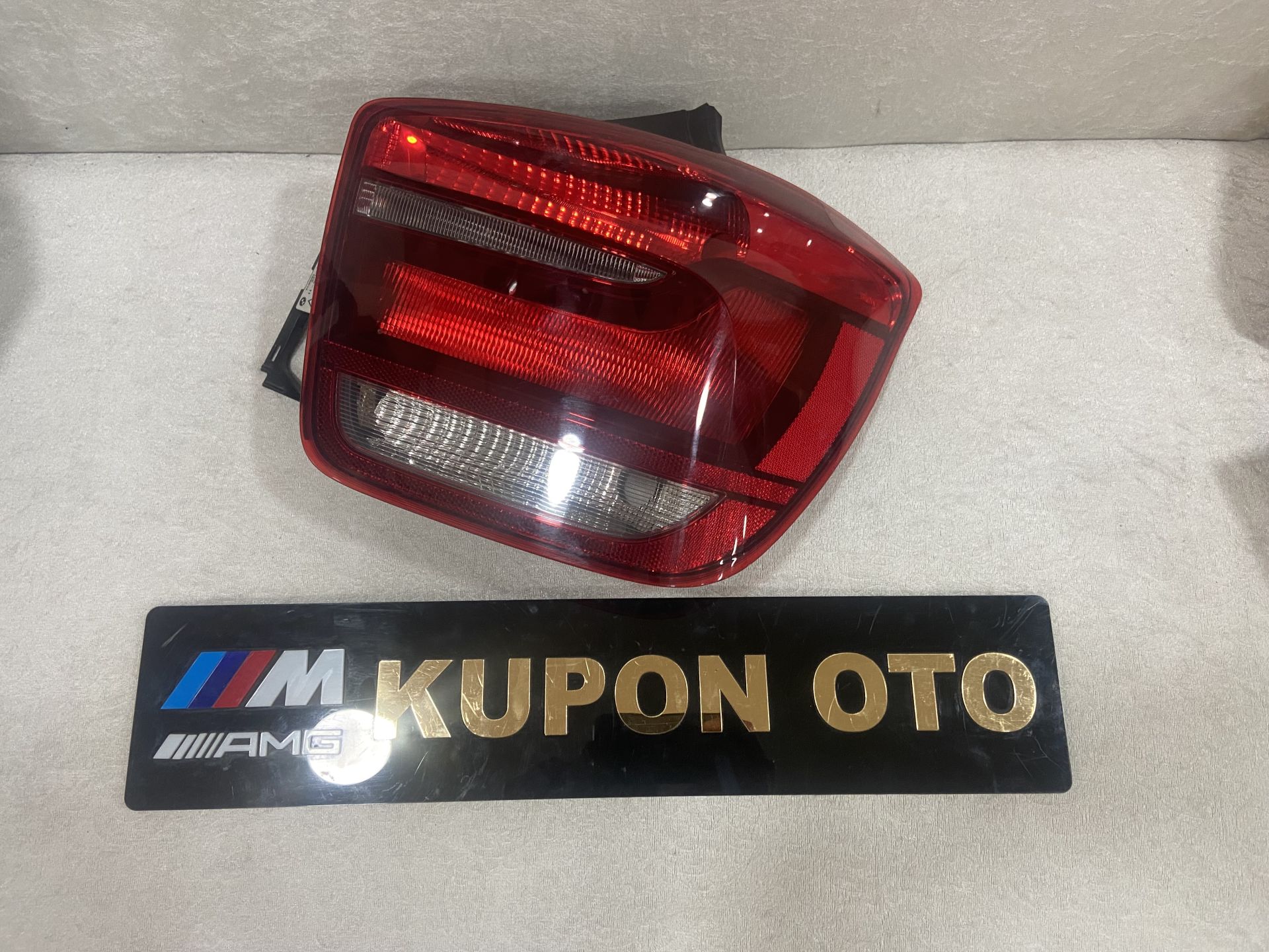632172770096 7270096 BMW F20 F21 SAĞ ÇAMURLUK  DIŞ STOP ÇIKMA ORJİNAL