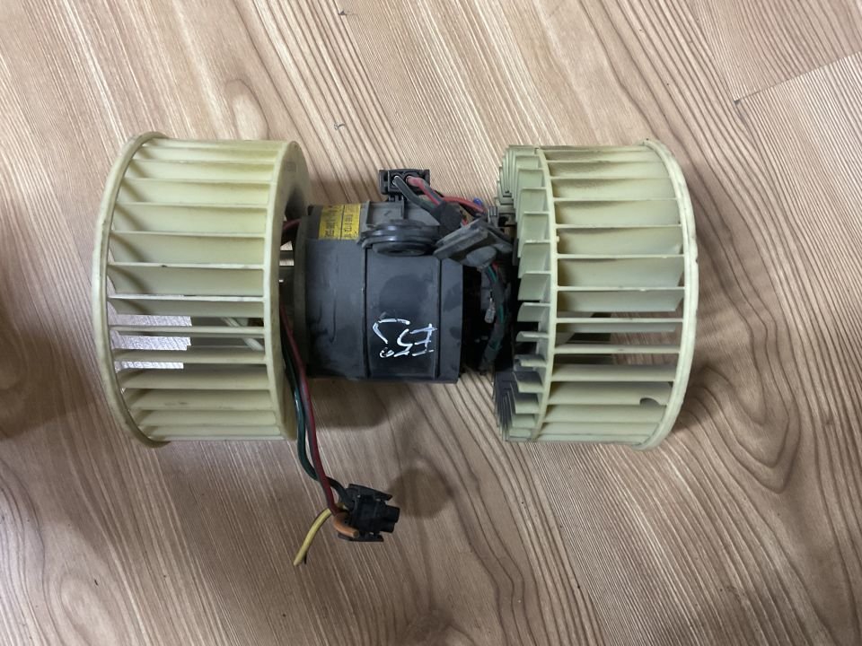 641183855589 3855589 BMW E53 KALORİFER MOTORU ÇIKMA ORJİNAL