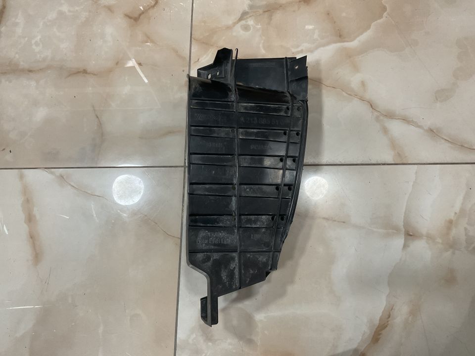 A2138855101 MERCEDES W213 AMG SOL EGZOS BAKALİTİ ÇIKMA ORJİNAL