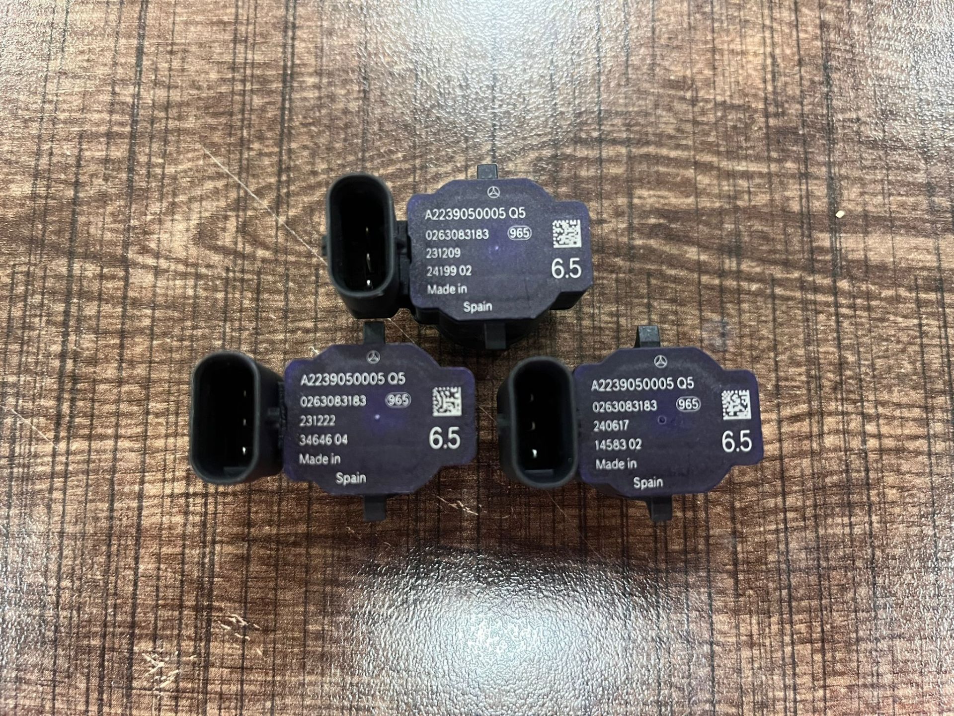 A2239050005 MERCEDES W118 W167 W177 W206 W213 W214 W223 W232 W236 W238 W243 W247 W254 W257 W290 W294 W295 W297  ÖN ARKA PARK SENSÖRÜ SIFIR ORJİNAL