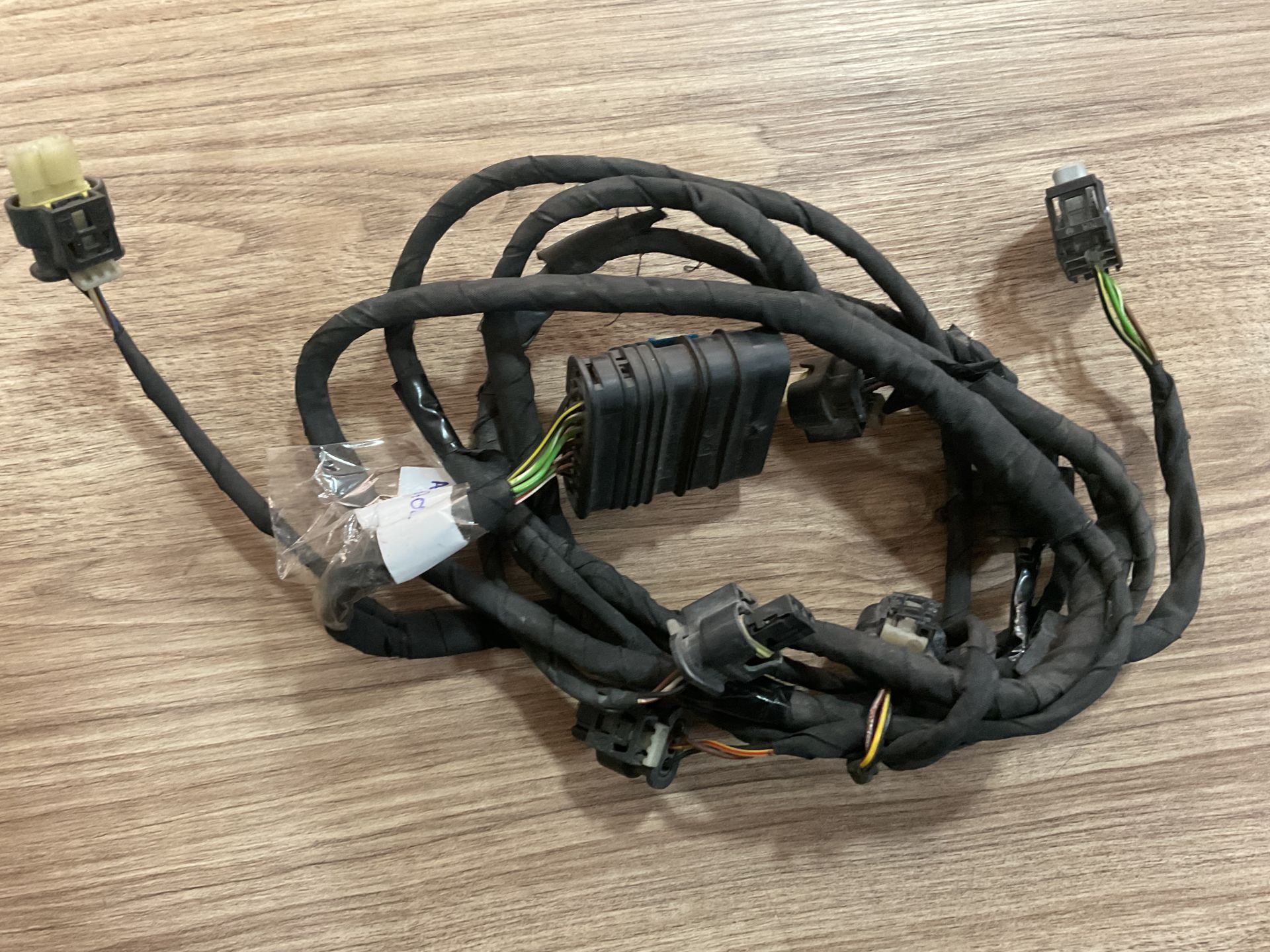 A1765406702 MERCEDES W176 ÖN PARK SENSÖR TESİSATI ÇIKMA ORJİNAL