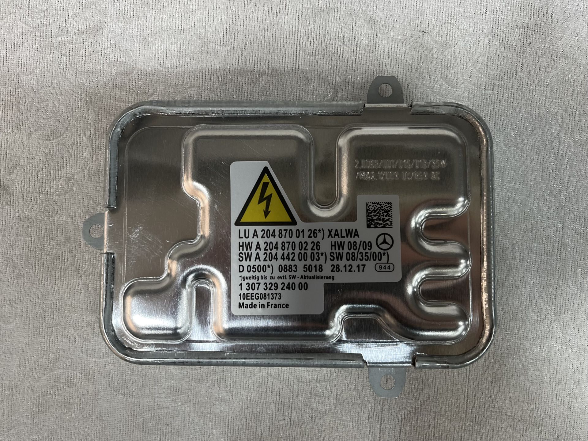 A2048700126 MERCEDES W204 C180 C200 XENON FAR BEYNİ SIFIR 70€