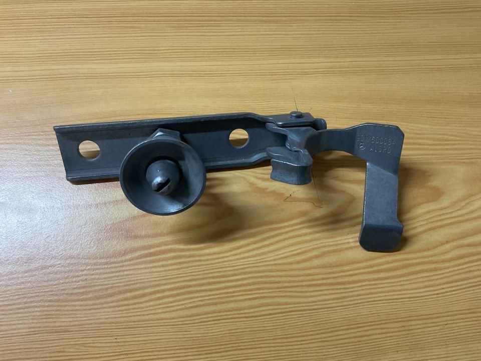 A9017500084 MERCEDES W901 KAPUT KİLİT KANCASI ÇIKMA ORJİNAL