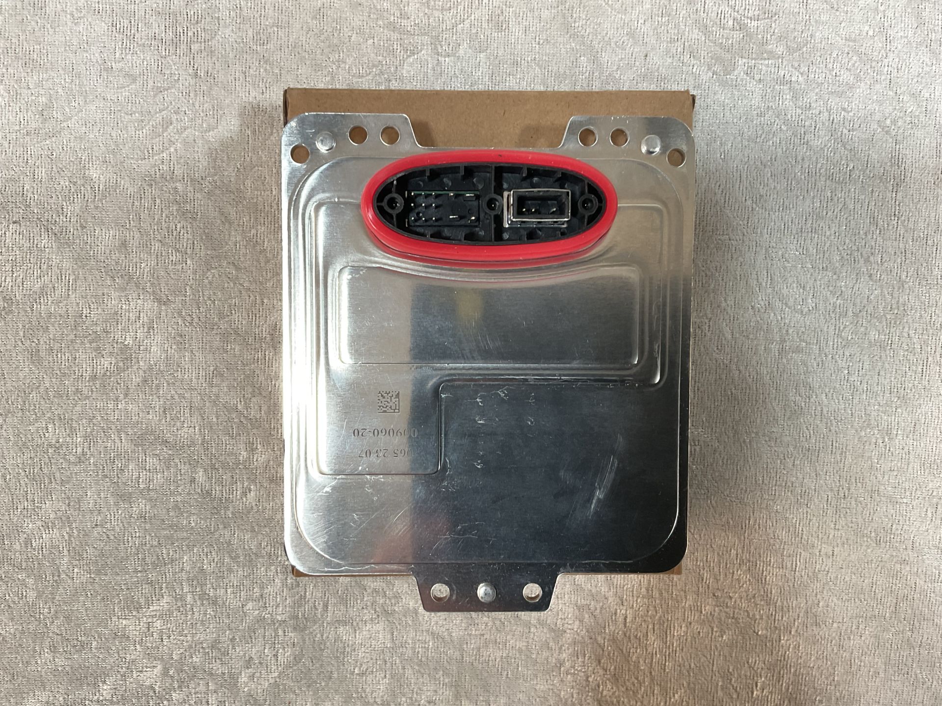 A2129007804 A2128205626 A2129024202 MERCEDES E180 E200 E220 W212 212 W207 207 ZENON FAR BEYNİ SIFIR 61€