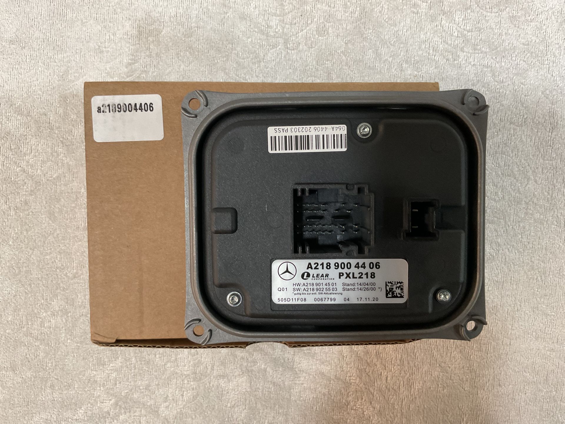 A2189004406 A2189014501 A2189025503 MERCEDES C218 W218 218 CLS FAR BEYNİ SIFIR Y.S 140€