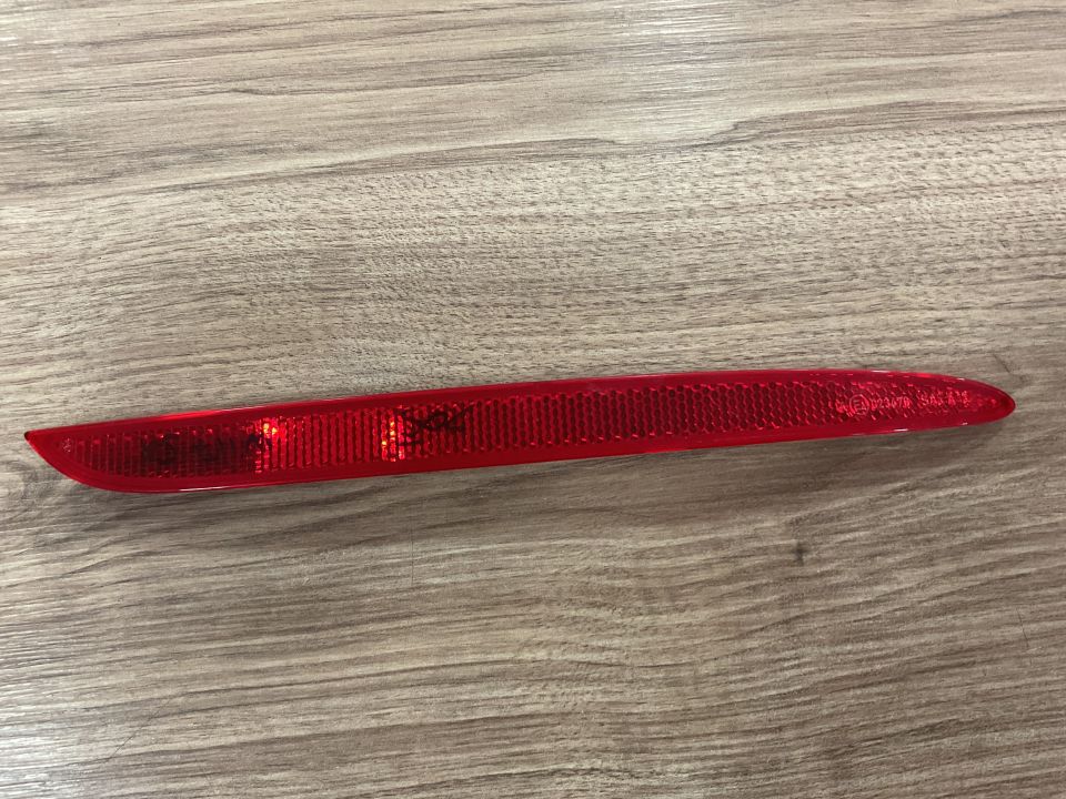 A0998208800 MERCEDES W118 W205 SAĞ ARKA TAMPON REFLEKTÖRÜ ÇIKMA ORJİNAL