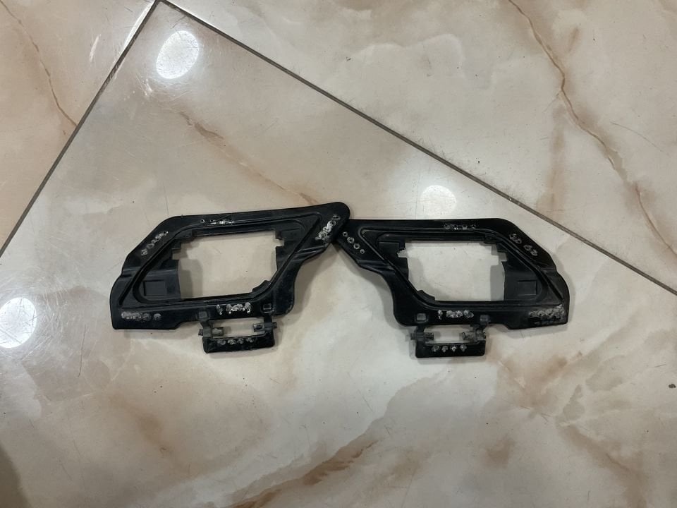 A2048802224 MERCEDES W204 FAR FİSKİYE YUVASI ÇIKMA ORJİNAL