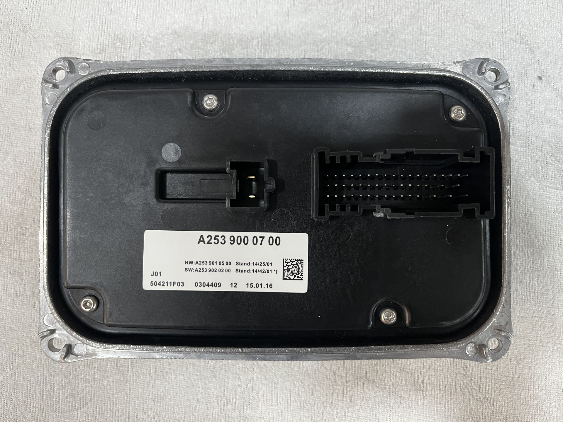 A2539000700 A2539010500 A2539020200 MERCEDES W253 GLC FAR BEYNİ SIFIR 130€