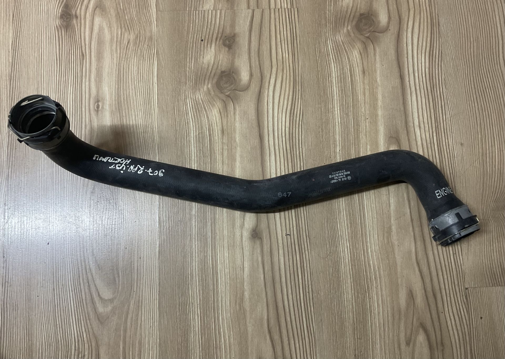 A9075010600 MERCEDES W907 RADYATÖR  SOĞUTMA BORUSU ÇIKMA ORJİNAL